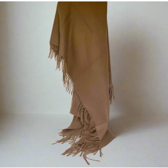 ARTZNL 100% Baby Alpaca Throw Blanket Camel Brown Large 71x51 Soft Lightweight - Picture 4 of 10